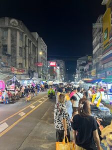 Sampheng Night Market 